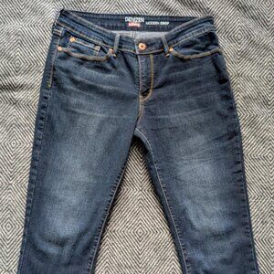 Denizen from Levi's Modern Crop Size 10 stretch dark blue